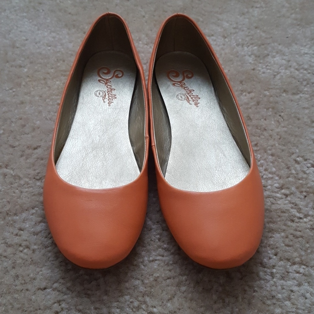 Seychelles Gala Flats